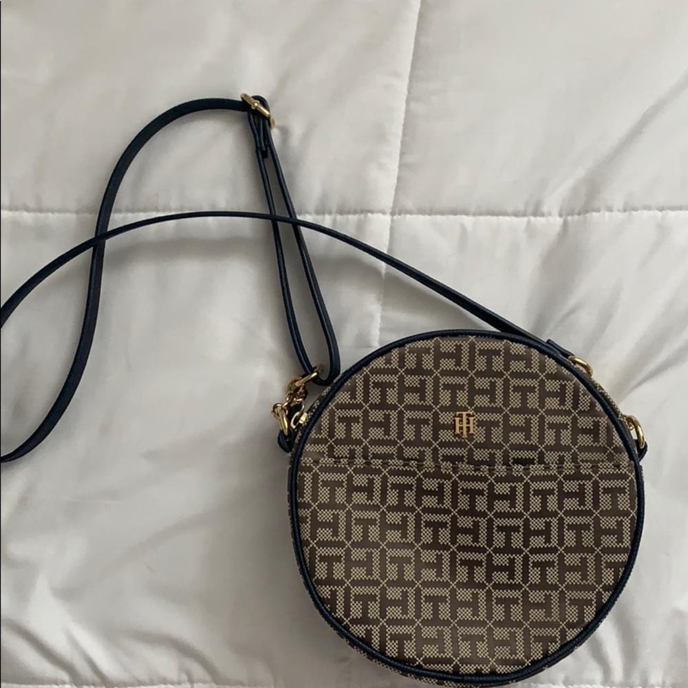 Tommy Hilfiger Crossbody Bag